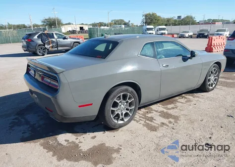 2017 Dodge Challenger Gt z USA, uszkodzony, nr VIN 2C3CDZGG1HH543104